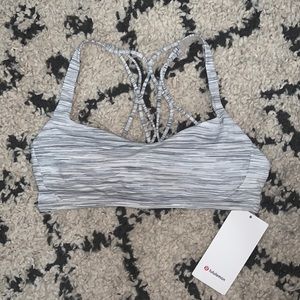 Lululemon Free To Be Zen Bra